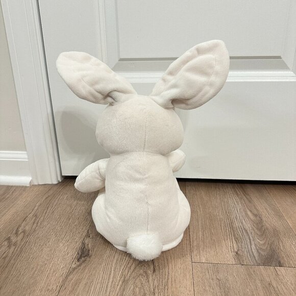 GUND Flora Musical Stuffed Animal in Cream - Picture 5 of 6